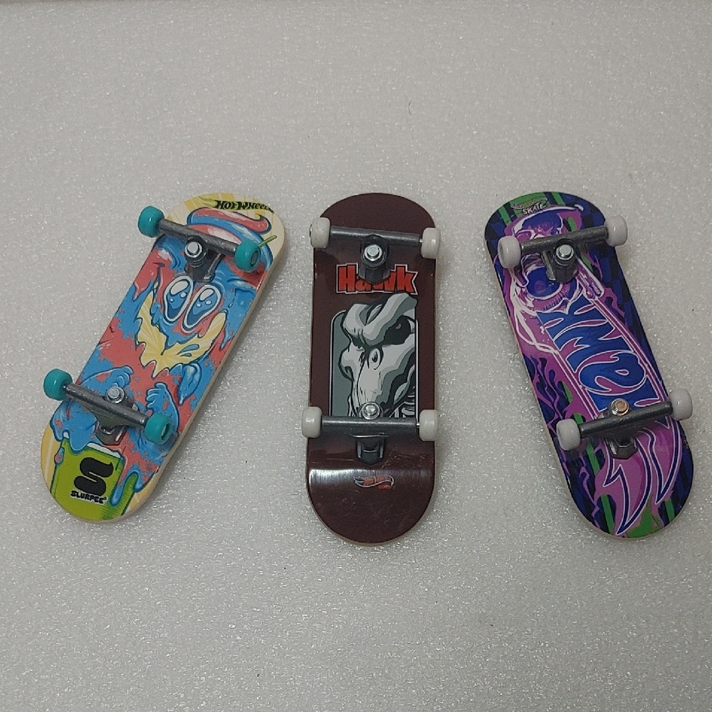 7 / 11  Tony Hawk Slushie Micro Fingerboard Skateboard - 3 Piece